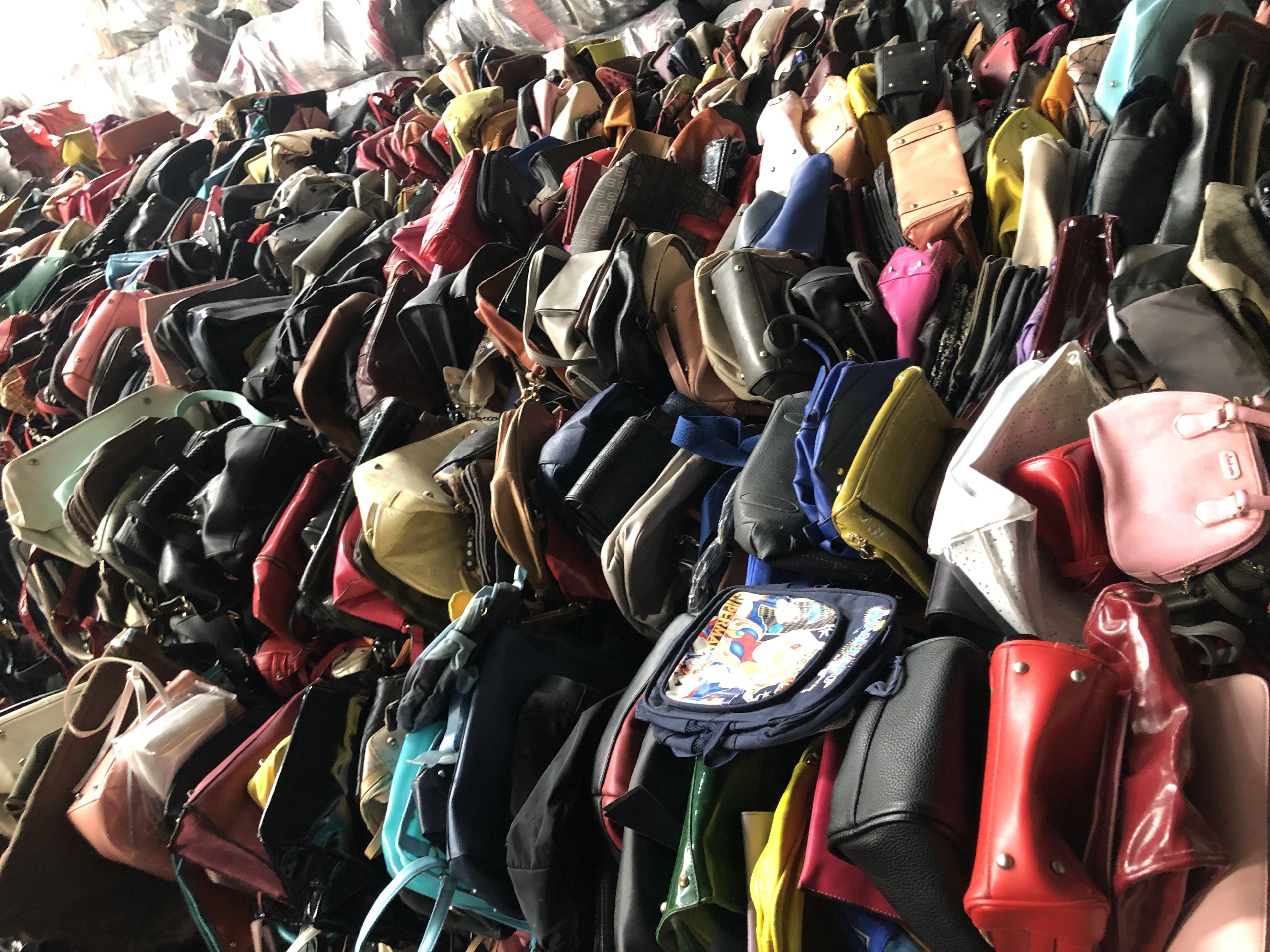 Ladies Handbags — used wholesale export Grade A