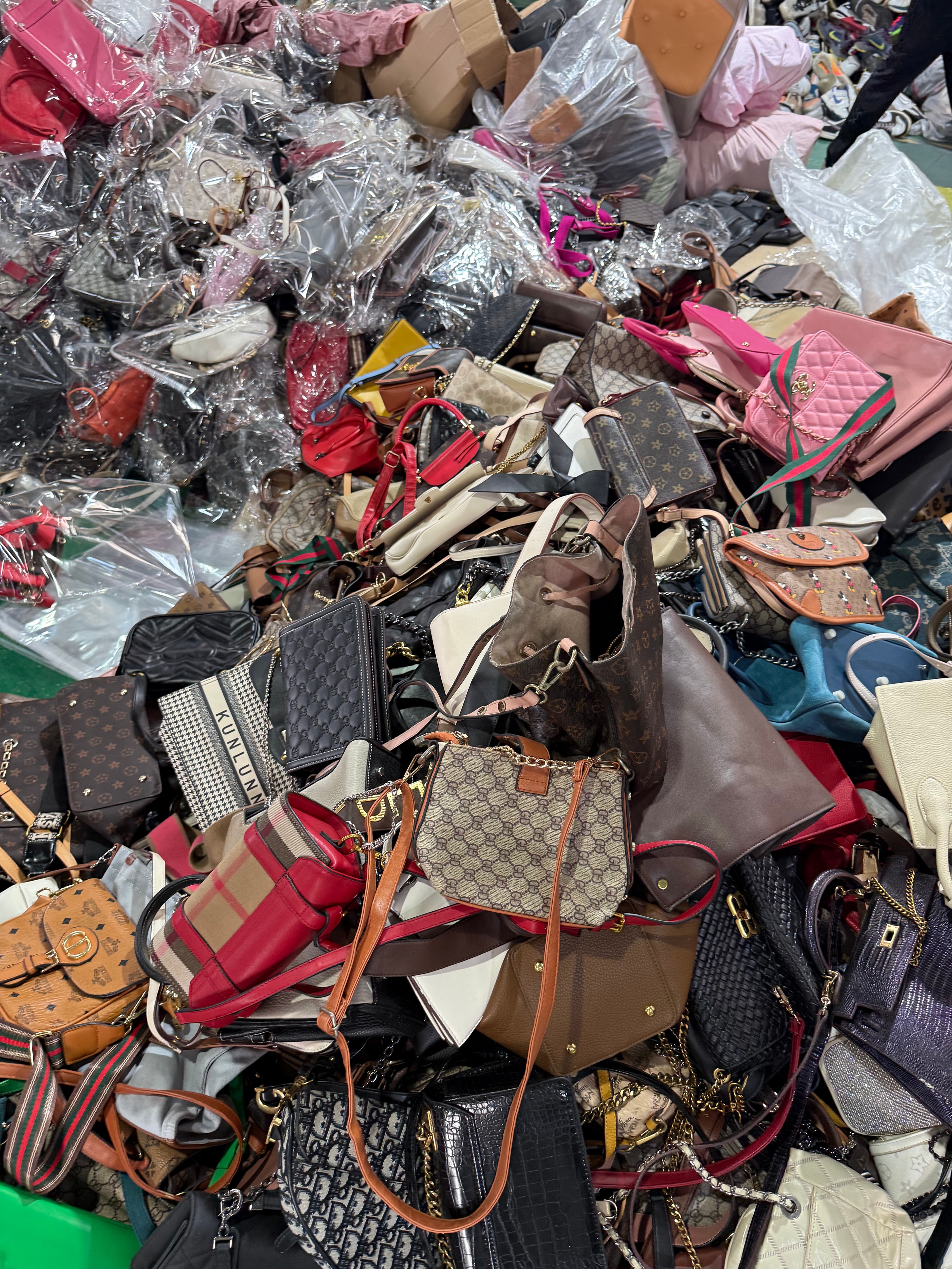 Premium Handbags — used wholesale export Grade A