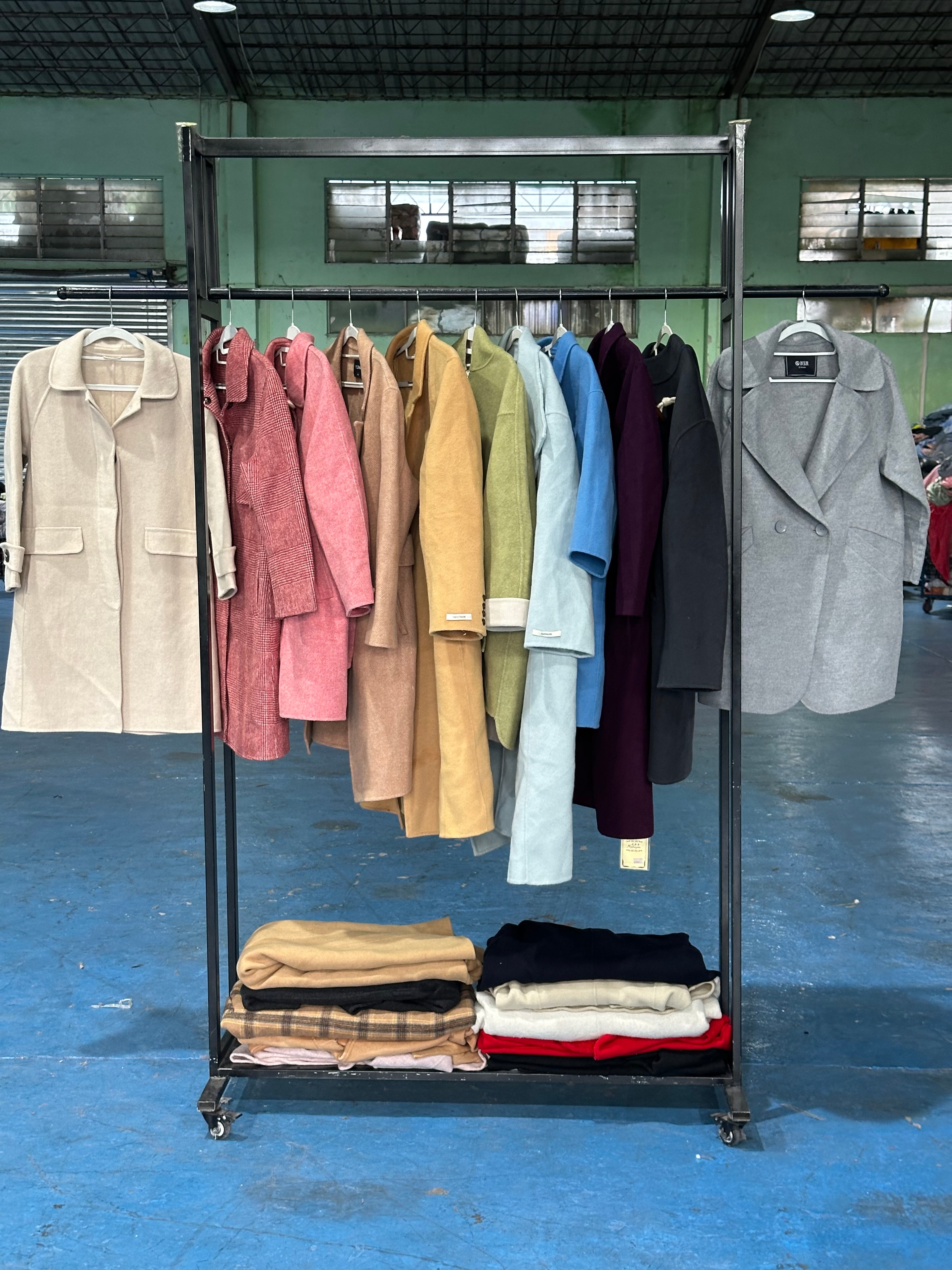 Ladies Woolen Overcoat — used wholesale export