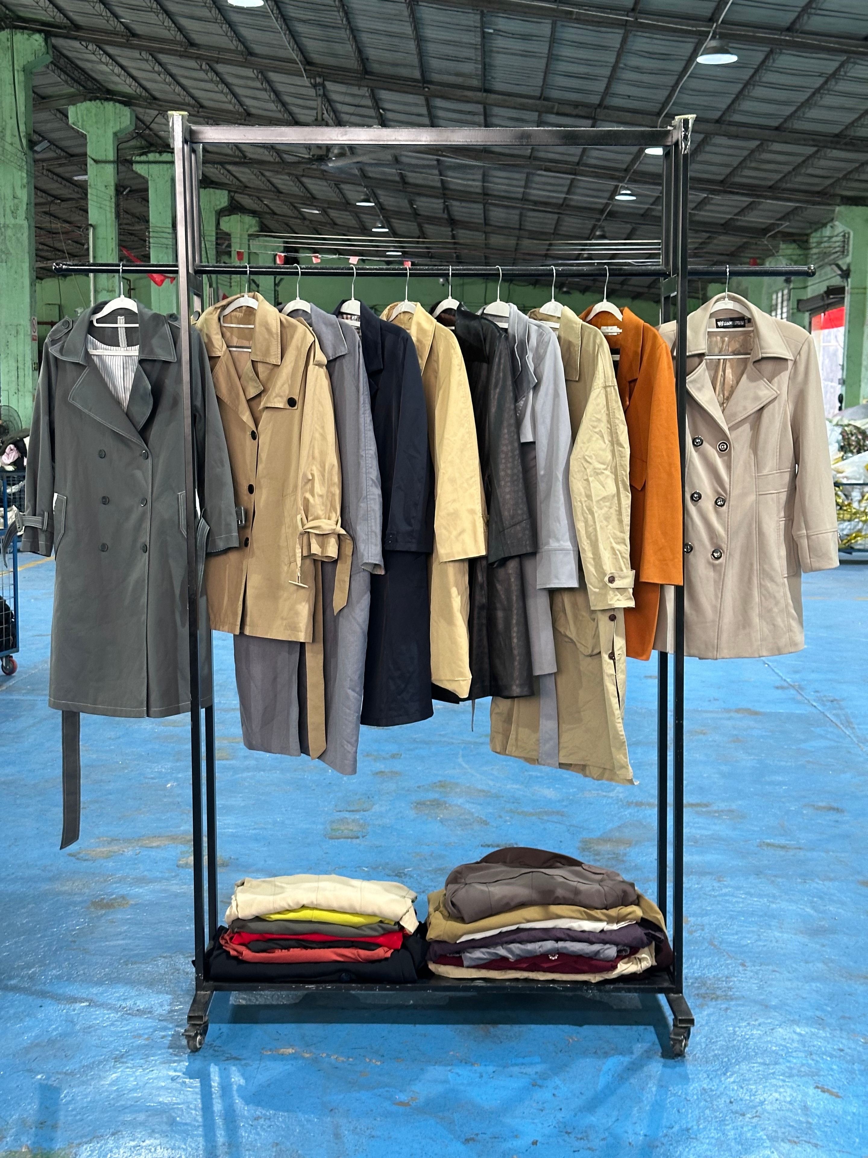 Trench Coat — used wholesale export